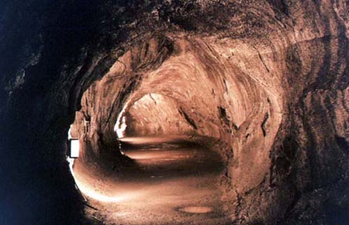 Thurston Lava Tube, Vulcano NP, Hawaii