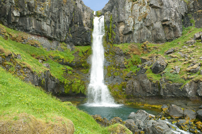 Snaedalsfoss