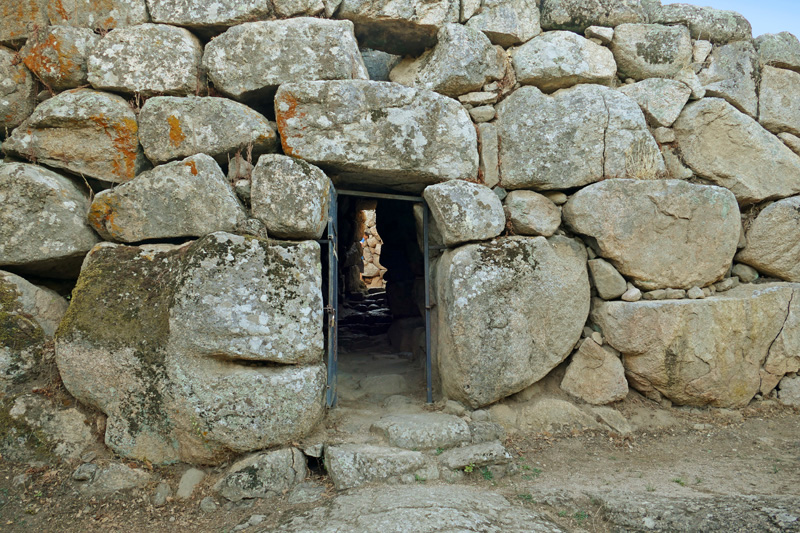 Nuraghe Majori