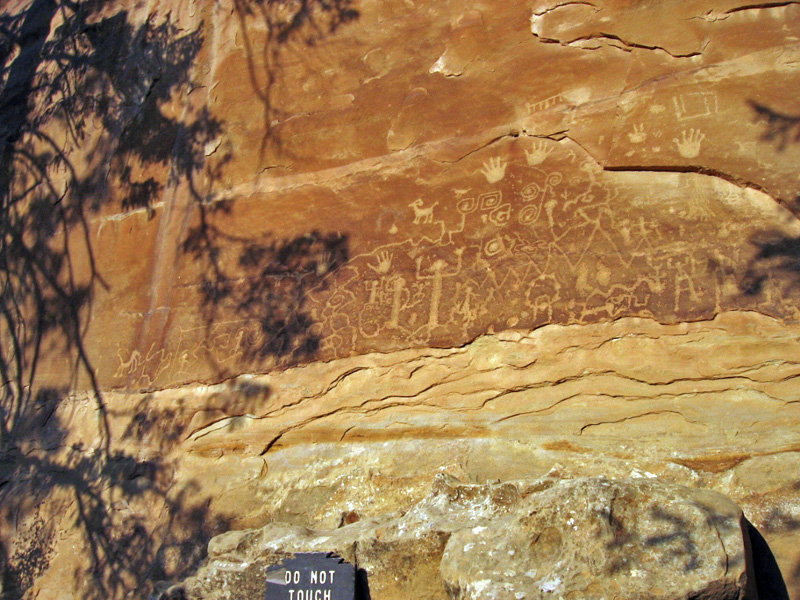 Petroglyph Point