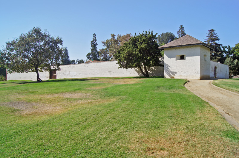 Sutter's Fort