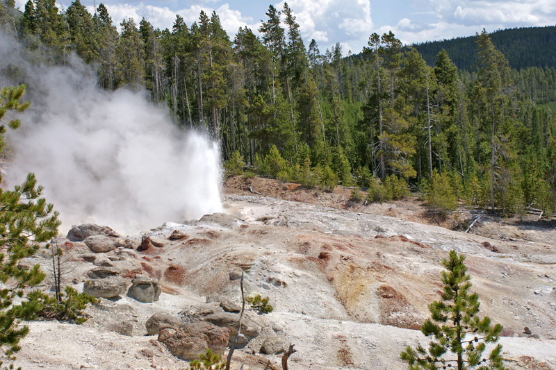 Steamboat Geyser